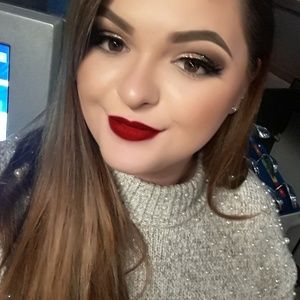 Meet your Posher, Sylina